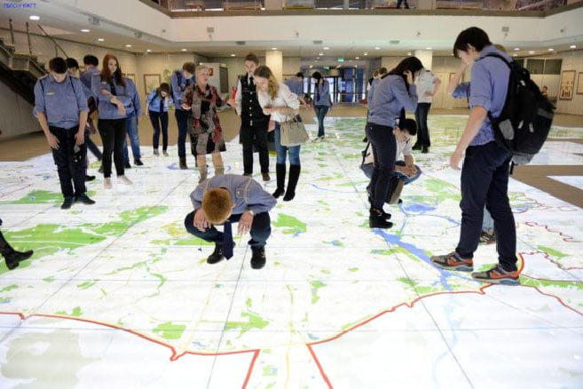 Самый большой лайтбокс в мире