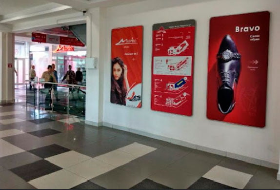 Интерьерная реклама: что это, и зачем она нужна?