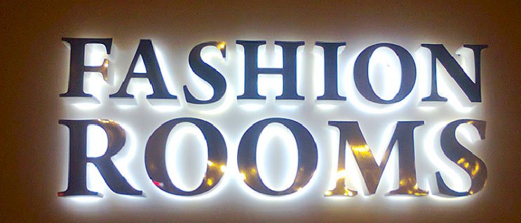 Вывески и буквы из металла: что они собой представляют?